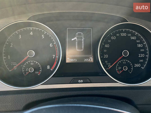 Черный Фольксваген Гольф, объемом двигателя 0 л и пробегом 215 тыс. км за 10300 $, фото 10 на Automoto.ua