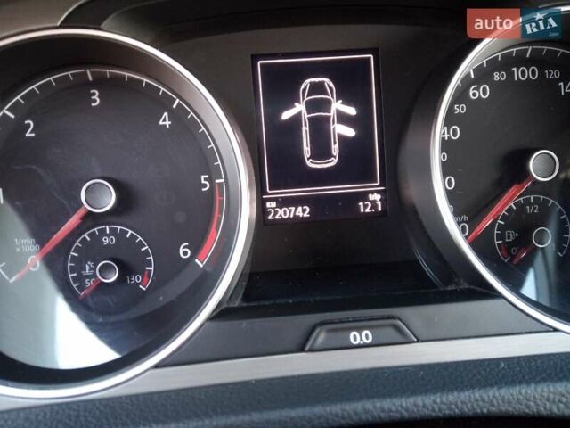 Черный Фольксваген Гольф, объемом двигателя 1.6 л и пробегом 221 тыс. км за 11100 $, фото 7 на Automoto.ua