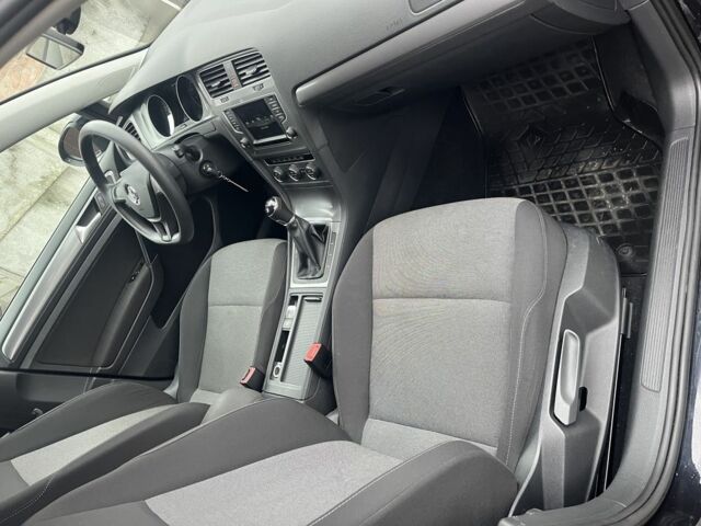 Чорний Фольксваген Гольф, об'ємом двигуна 1.6 л та пробігом 246 тис. км за 10150 $, фото 4 на Automoto.ua