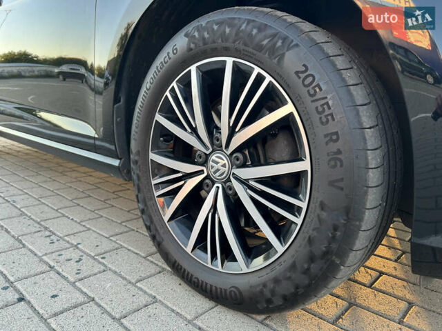 Черный Фольксваген Гольф, объемом двигателя 1.6 л и пробегом 235 тыс. км за 13700 $, фото 34 на Automoto.ua