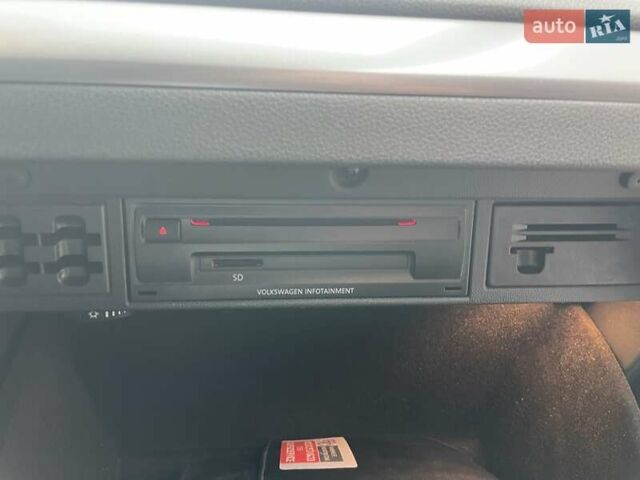 Чорний Фольксваген Гольф, об'ємом двигуна 1.6 л та пробігом 250 тис. км за 9900 $, фото 55 на Automoto.ua