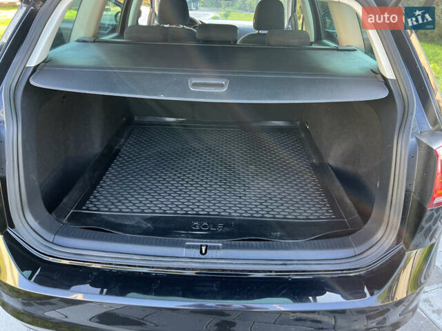 Черный Фольксваген Гольф, объемом двигателя 1.6 л и пробегом 206 тыс. км за 10500 $, фото 72 на Automoto.ua