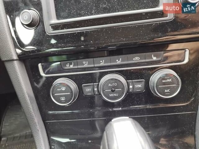 Черный Фольксваген Гольф, объемом двигателя 1.97 л и пробегом 250 тыс. км за 14000 $, фото 11 на Automoto.ua