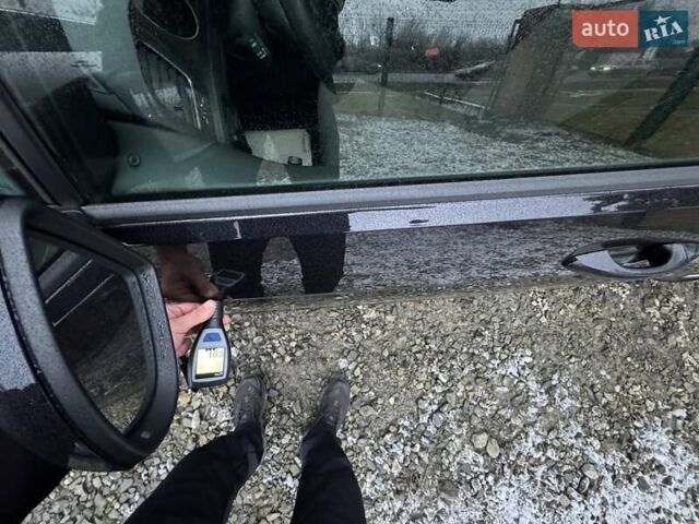 Чорний Фольксваген Гольф, об'ємом двигуна 1.6 л та пробігом 250 тис. км за 9900 $, фото 92 на Automoto.ua