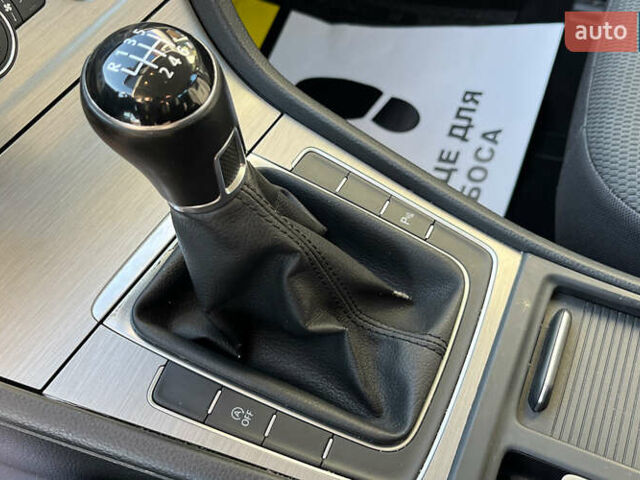 Чорний Фольксваген Гольф, об'ємом двигуна 1.4 л та пробігом 215 тис. км за 10300 $, фото 15 на Automoto.ua