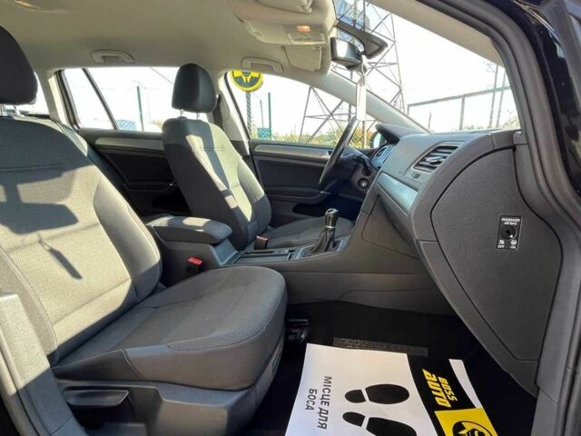 Черный Фольксваген Гольф, объемом двигателя 1.4 л и пробегом 215 тыс. км за 10300 $, фото 20 на Automoto.ua