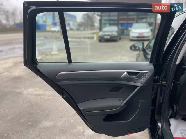 Чорний Фольксваген Гольф, об'ємом двигуна 1.6 л та пробігом 250 тис. км за 9900 $, фото 29 на Automoto.ua