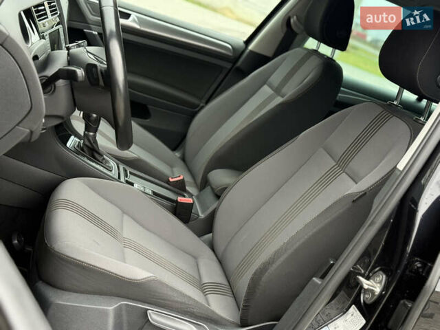 Черный Фольксваген Гольф, объемом двигателя 2 л и пробегом 236 тыс. км за 12450 $, фото 15 на Automoto.ua