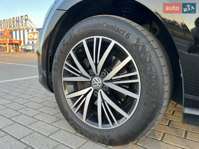 Черный Фольксваген Гольф, объемом двигателя 1.6 л и пробегом 235 тыс. км за 13700 $, фото 33 на Automoto.ua