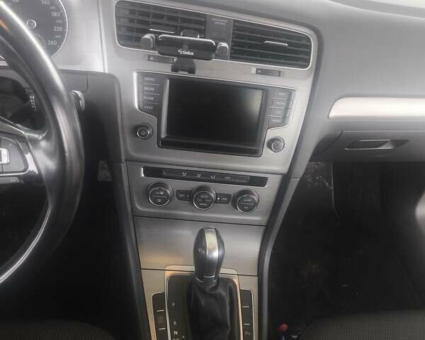 Фольксваген Гольф 2016 в Золотоноше на Automoto.ua Черный Фольксваген Гольф, объемом двигателя 1.6 л и пробегом 250 тыс. км за 13800 $, фото 15 на Automoto.ua