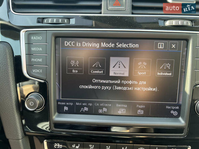Черный Фольксваген Гольф, объемом двигателя 1.97 л и пробегом 287 тыс. км за 15300 $, фото 67 на Automoto.ua