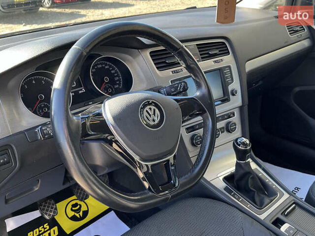 Черный Фольксваген Гольф, объемом двигателя 0 л и пробегом 215 тыс. км за 10300 $, фото 15 на Automoto.ua