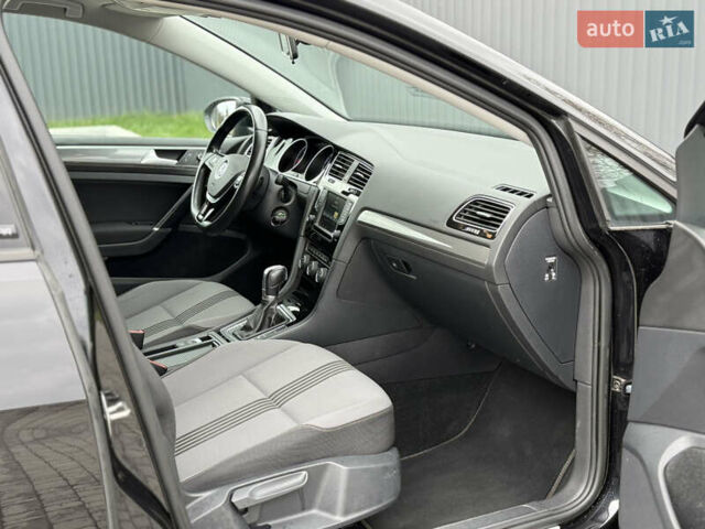 Черный Фольксваген Гольф, объемом двигателя 2 л и пробегом 236 тыс. км за 12450 $, фото 27 на Automoto.ua