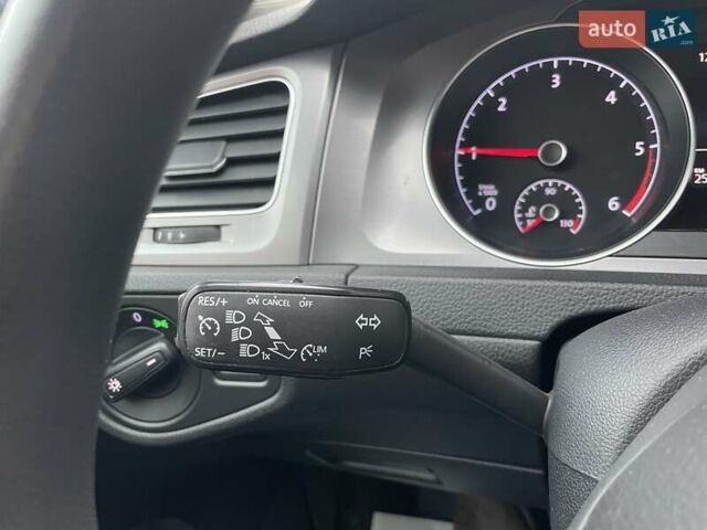 Чорний Фольксваген Гольф, об'ємом двигуна 1.6 л та пробігом 250 тис. км за 9900 $, фото 14 на Automoto.ua