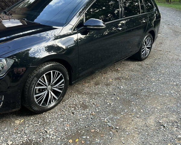 Черный Фольксваген Гольф, объемом двигателя 1.6 л и пробегом 275 тыс. км за 11100 $, фото 8 на Automoto.ua