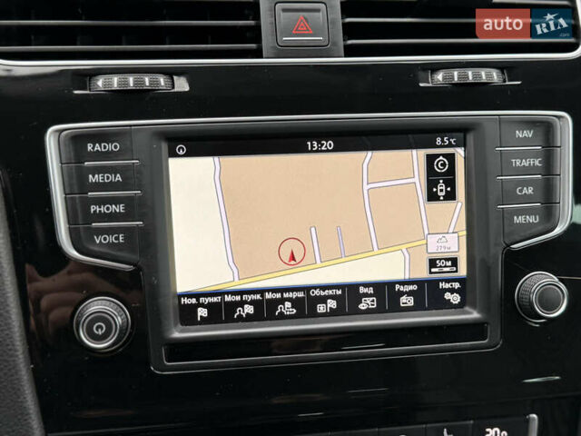 Черный Фольксваген Гольф, объемом двигателя 2 л и пробегом 236 тыс. км за 12450 $, фото 42 на Automoto.ua