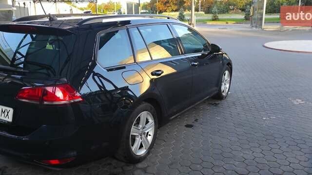 Черный Фольксваген Гольф, объемом двигателя 1.6 л и пробегом 320 тыс. км за 11500 $, фото 4 на Automoto.ua