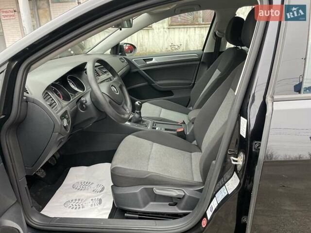 Чорний Фольксваген Гольф, об'ємом двигуна 1.6 л та пробігом 250 тис. км за 9900 $, фото 25 на Automoto.ua