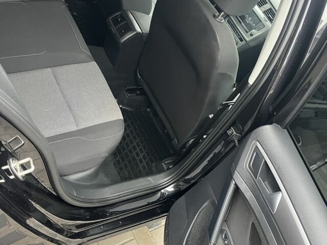 Чорний Фольксваген Гольф, об'ємом двигуна 1.6 л та пробігом 246 тис. км за 10150 $, фото 7 на Automoto.ua