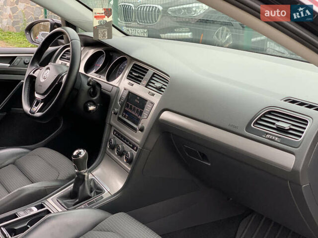 Черный Фольксваген Гольф, объемом двигателя 2 л и пробегом 260 тыс. км за 11399 $, фото 31 на Automoto.ua