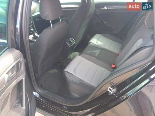 Черный Фольксваген Гольф, объемом двигателя 1.97 л и пробегом 235 тыс. км за 15500 $, фото 6 на Automoto.ua