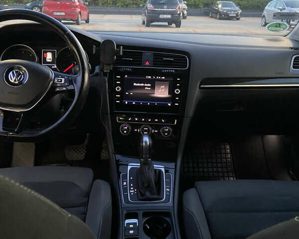 Чорний Фольксваген Гольф, об'ємом двигуна 1.97 л та пробігом 203 тис. км за 13000 $, фото 2 на Automoto.ua