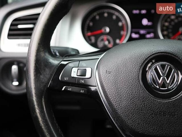 Черный Фольксваген Гольф, объемом двигателя 1.8 л и пробегом 90 тыс. км за 12900 $, фото 21 на Automoto.ua