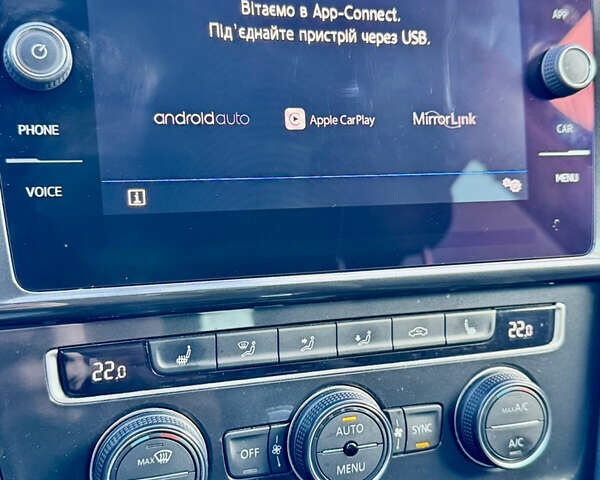 Черный Фольксваген Гольф, объемом двигателя 1.6 л и пробегом 245 тыс. км за 13500 $, фото 51 на Automoto.ua
