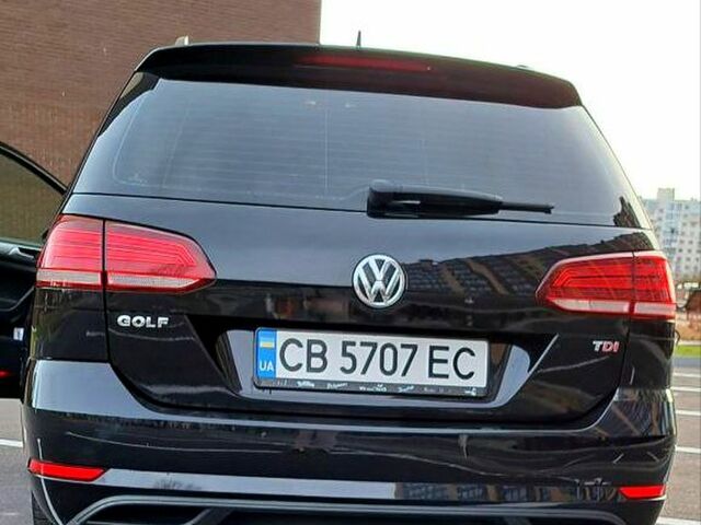 Чорний Фольксваген Гольф, об'ємом двигуна 1.6 л та пробігом 254 тис. км за 10800 $, фото 1 на Automoto.ua