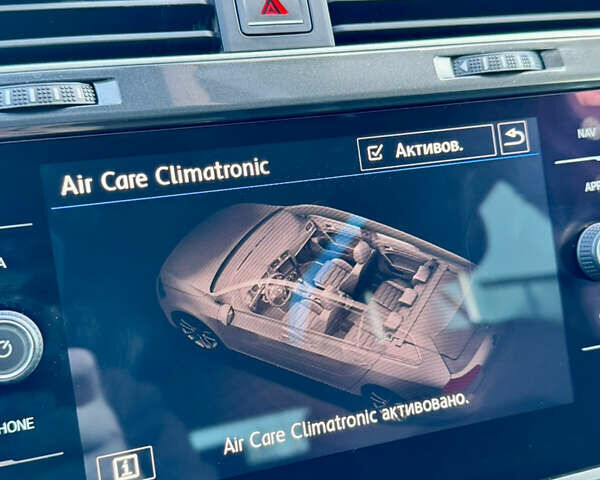 Черный Фольксваген Гольф, объемом двигателя 1.6 л и пробегом 245 тыс. км за 13500 $, фото 55 на Automoto.ua