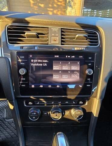 Черный Фольксваген Гольф, объемом двигателя 1.6 л и пробегом 251 тыс. км за 13500 $, фото 10 на Automoto.ua