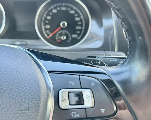 Черный Фольксваген Гольф, объемом двигателя 1.6 л и пробегом 245 тыс. км за 13500 $, фото 37 на Automoto.ua