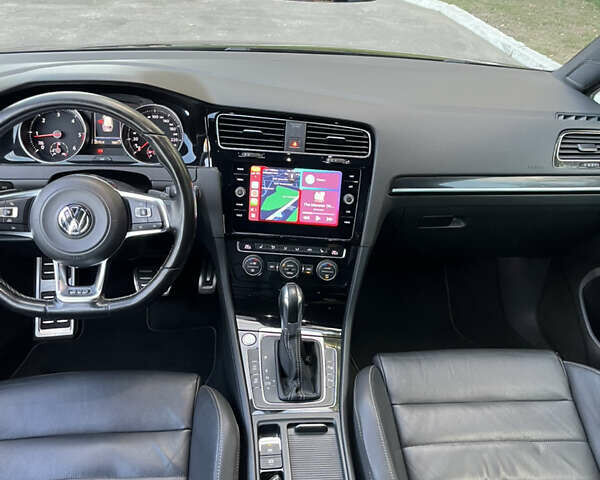 Черный Фольксваген Гольф, объемом двигателя 2 л и пробегом 260 тыс. км за 14900 $, фото 20 на Automoto.ua