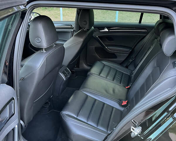 Черный Фольксваген Гольф, объемом двигателя 2 л и пробегом 260 тыс. км за 14900 $, фото 27 на Automoto.ua