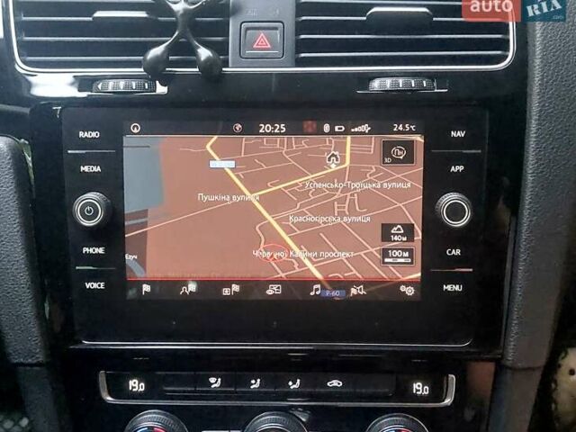 Черный Фольксваген Гольф, объемом двигателя 1.6 л и пробегом 245 тыс. км за 16300 $, фото 38 на Automoto.ua