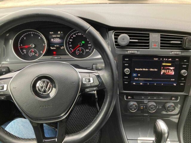 Черный Фольксваген Гольф, объемом двигателя 1.6 л и пробегом 192 тыс. км за 12000 $, фото 10 на Automoto.ua