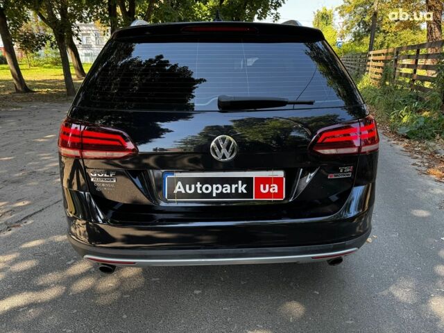 Черный Фольксваген Гольф, объемом двигателя 1.8 л и пробегом 142 тыс. км за 15690 $, фото 7 на Automoto.ua