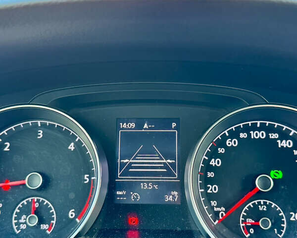 Черный Фольксваген Гольф, объемом двигателя 1.6 л и пробегом 245 тыс. км за 13500 $, фото 42 на Automoto.ua