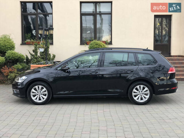 Черный Фольксваген Гольф, объемом двигателя 1.6 л и пробегом 224 тыс. км за 13650 $, фото 2 на Automoto.ua