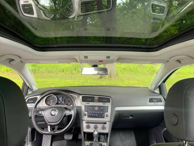 Черный Фольксваген Гольф, объемом двигателя 1.8 л и пробегом 66 тыс. км за 2700 $, фото 11 на Automoto.ua