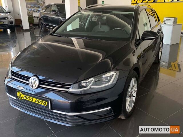 Черный Фольксваген Гольф, объемом двигателя 1.6 л и пробегом 229 тыс. км за 15000 $, фото 2 на Automoto.ua