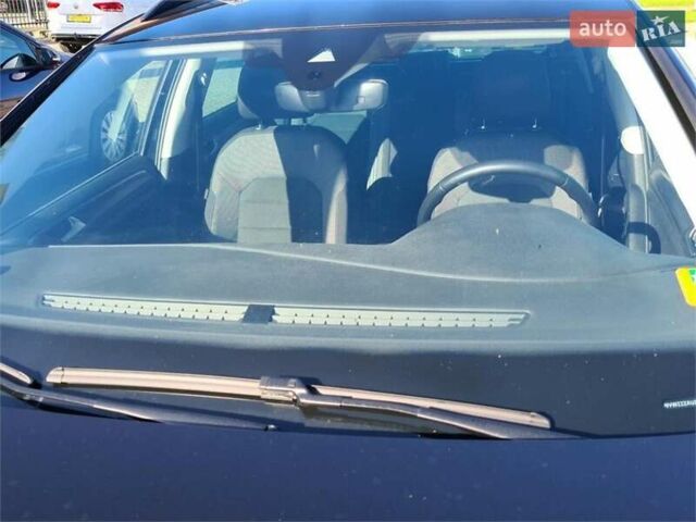 Чорний Фольксваген Гольф, об'ємом двигуна 1.6 л та пробігом 217 тис. км за 15600 $, фото 36 на Automoto.ua