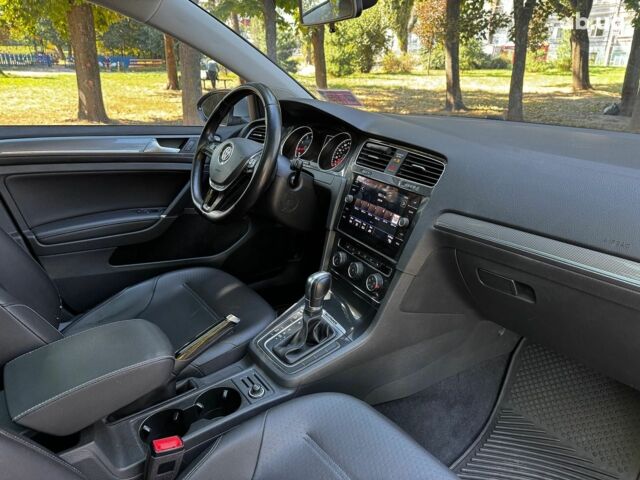 Черный Фольксваген Гольф, объемом двигателя 1.8 л и пробегом 142 тыс. км за 15690 $, фото 29 на Automoto.ua