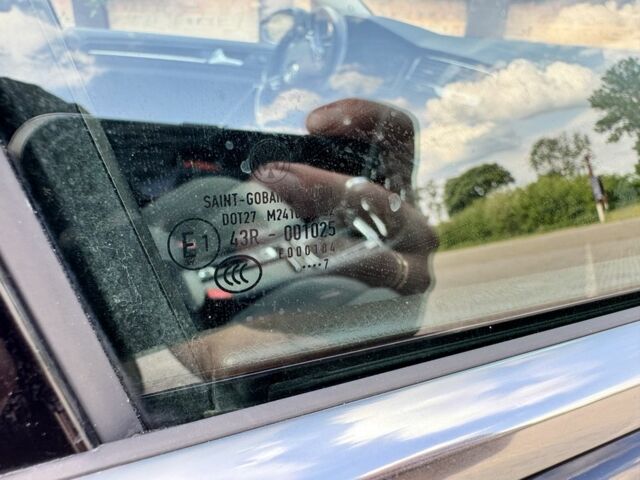 Черный Фольксваген Гольф, объемом двигателя 1.6 л и пробегом 246 тыс. км за 13400 $, фото 9 на Automoto.ua