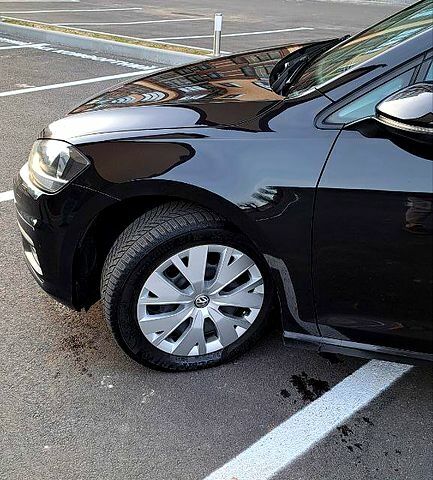 Чорний Фольксваген Гольф, об'ємом двигуна 1.6 л та пробігом 254 тис. км за 10800 $, фото 6 на Automoto.ua