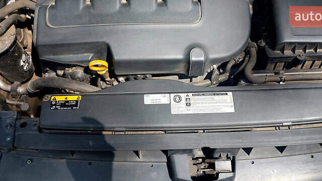 Черный Фольксваген Гольф, объемом двигателя 1.6 л и пробегом 245 тыс. км за 16300 $, фото 30 на Automoto.ua