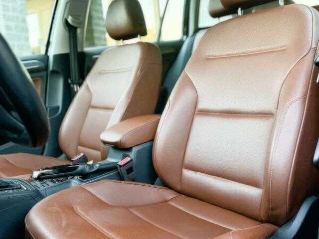 Черный Фольксваген Гольф, объемом двигателя 1.8 л и пробегом 53 тыс. км за 8400 $, фото 6 на Automoto.ua