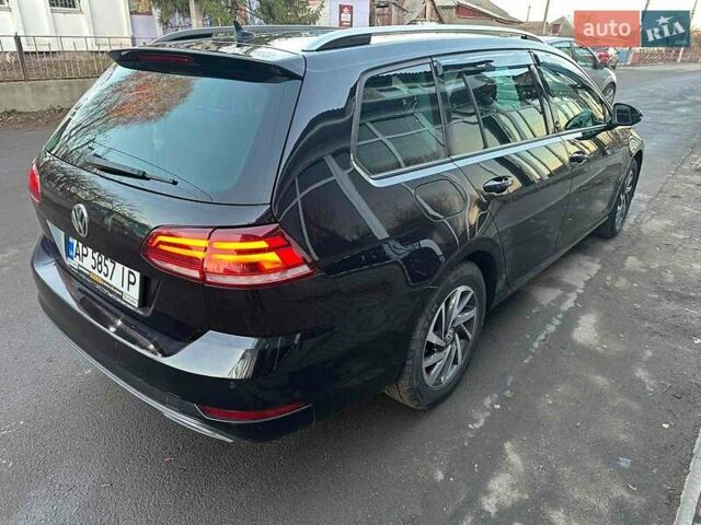 Черный Фольксваген Гольф, объемом двигателя 1.6 л и пробегом 240 тыс. км за 13200 $, фото 23 на Automoto.ua