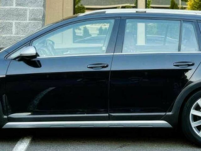 Черный Фольксваген Гольф, объемом двигателя 1.8 л и пробегом 53 тыс. км за 8400 $, фото 3 на Automoto.ua