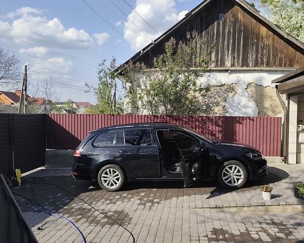 Чорний Фольксваген Гольф, об'ємом двигуна 1.6 л та пробігом 200 тис. км за 12200 $, фото 4 на Automoto.ua